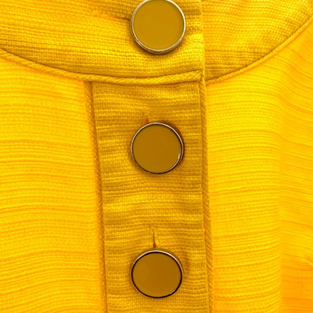 Timeless Tunic - Picture 2 of 4